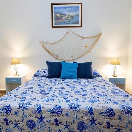 Lovely Apartment In Palermo-Sferracavallo Exterior foto