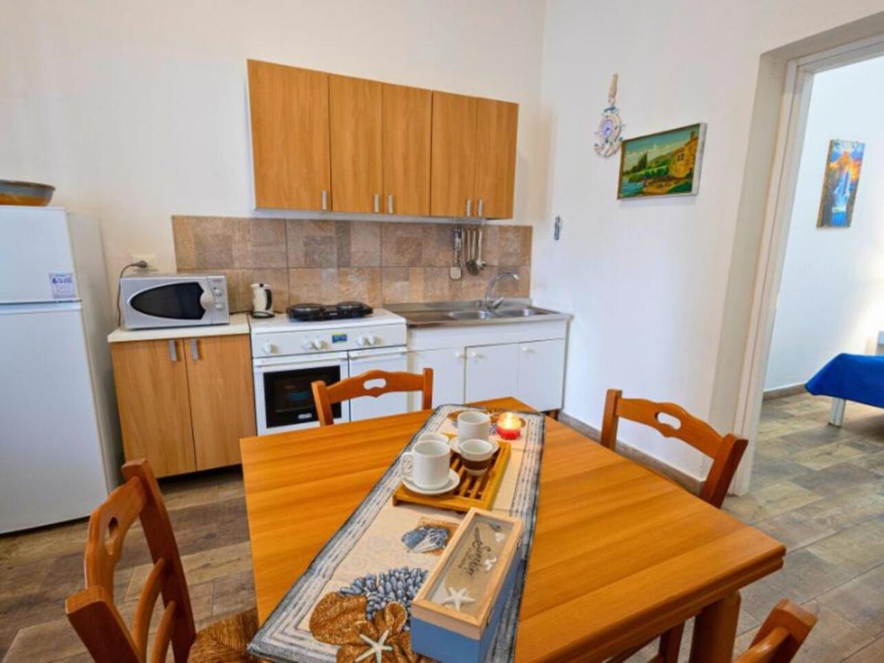 Lovely Apartment In Palermo-Sferracavallo Exterior foto